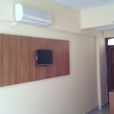 Gray Wolf Bed and Breakfast Αλάνια