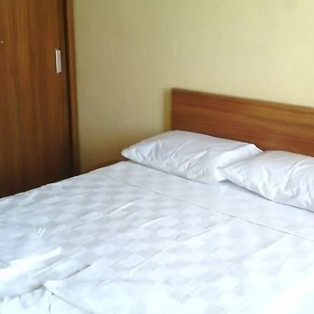 Nocleg ze śniadaniem Gray Wolf 5*